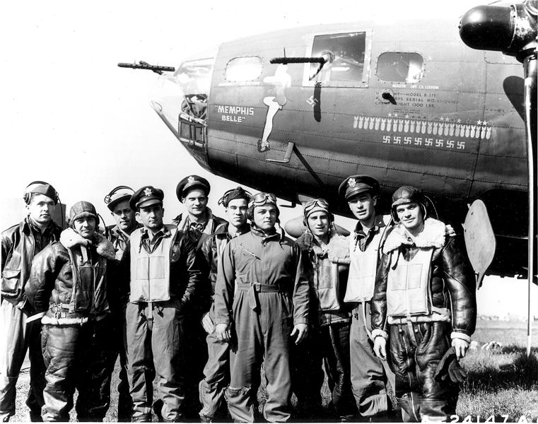 Memphis_Belle_crew