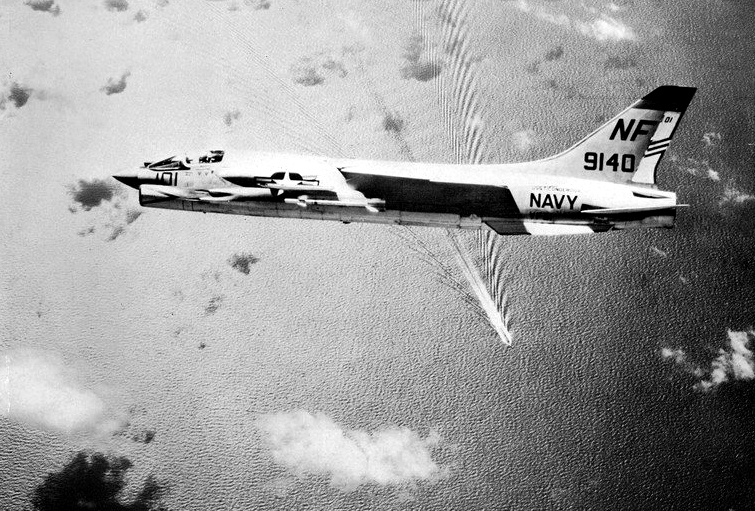 F-8-E-Crusader-VF-51-in-1963